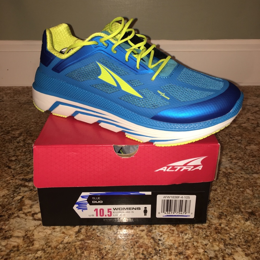 Altra athletic shoes women’s size 10.5